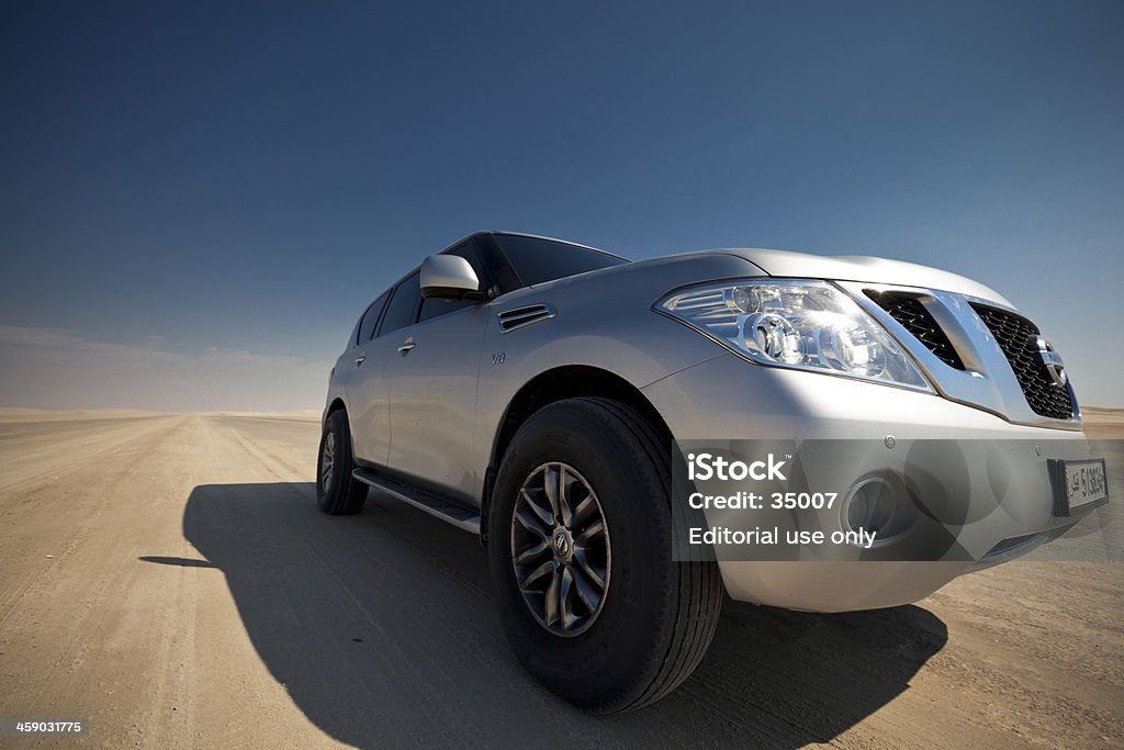 safari nel deserto - Foto stock royalty-free di Nissan