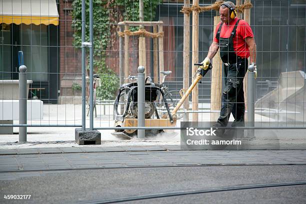 Bauarbeiter Bodenbelag Der Gehwege Stockfoto und mehr Bilder von Arbeiten - Arbeiten, Arbeiter, Baugewerbe