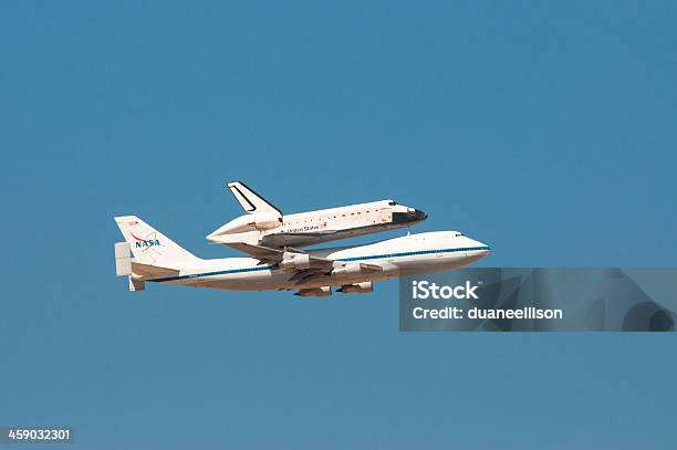 Prom Kosmiczny Endeavour - zdjęcia stockowe i więcej obrazów NASA - NASA, Boeing 747, Edwards Air Force Base
