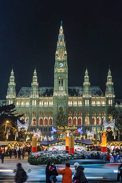 wiedeński ratusz na święta - vienna austria vienna town hall night zdjęcia i obrazy z banku zdjęć
