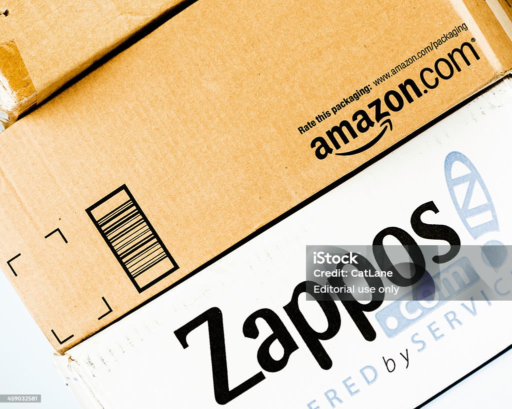 Cajas de envío de pedido por correo - Foto de stock de Zappos.com libre de derechos