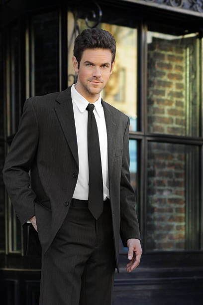 istock Sexy businessman in suit 459051915
