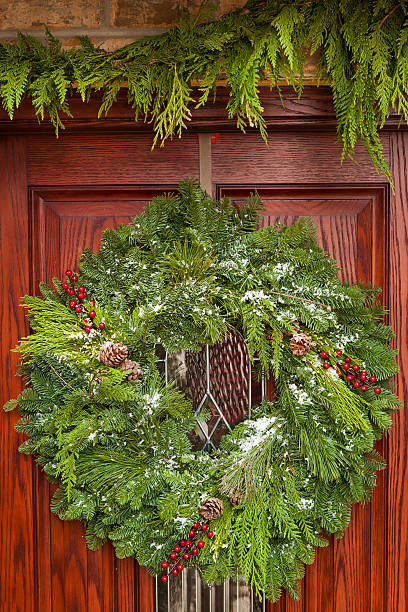 istock Green Holiday Christmas Wreath 459056159