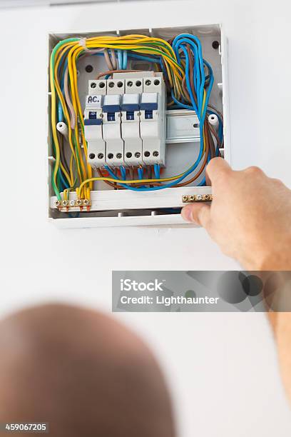 Elektrische Sicherung Hatte Wie Zu Hause Fühlen Stockfoto und mehr Bilder von Arbeiten - Arbeiten, Arbeiter, Ausrüstung und Geräte