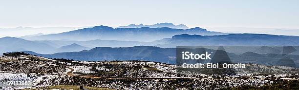 Panorama Des Montserrat Stockfoto und mehr Bilder von Berg - Berg, Blau, Fotografie
