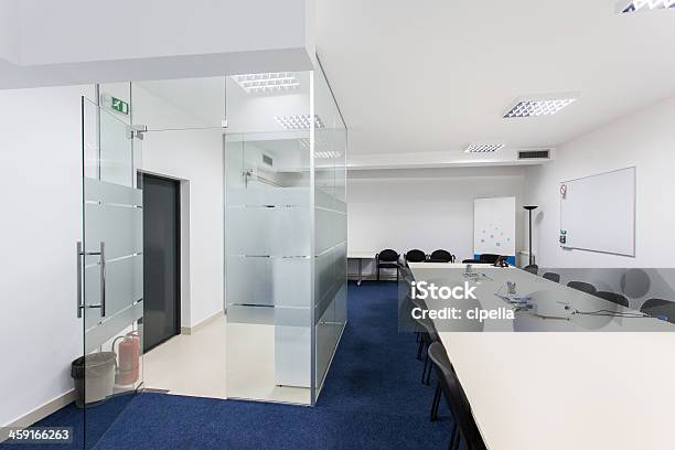 Sala De Conferencias Foto de stock y más banco de imágenes de Arquitectura - Arquitectura, Azul, Blanco - Color