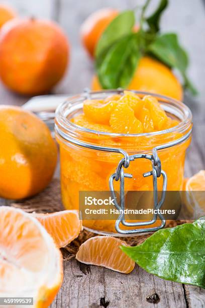 Haufen Von Erhaltenen Mandarinen Stockfoto und mehr Bilder von Behälter - Behälter, Blechdose, Dessert