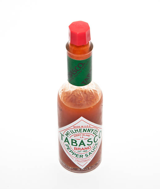 タバスコソース - tabasco sauce ストックフォトと画像