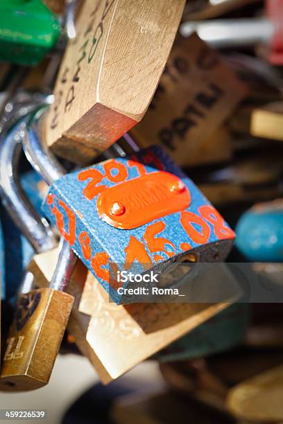 Vorhängeschlösser Stockfoto und mehr Bilder von Alt - Alt, Aufschließen, Ausrüstung und Geräte