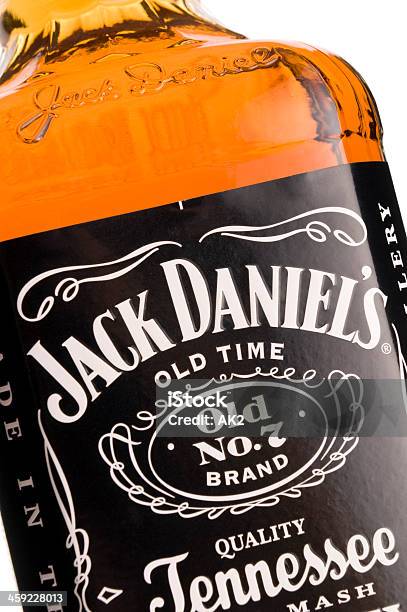 Jack Daniels Botella De Whisky Foto de stock y más banco de imágenes de Bebida alcohólica - Bebida alcohólica, Botella, Comidas y bebidas