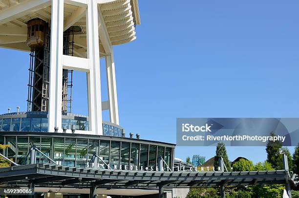 Agulha Do Espaço De Seattle - Fotografias de stock e mais imagens de Arquitetura - Arquitetura, Azul, Céu