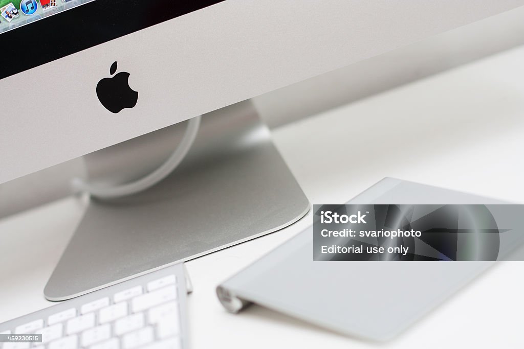 Apple Magic Trackpad auf eine neue iMac 2011. - Lizenzfrei Konzepte Stock-Foto