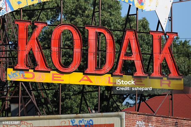 Kodak Sinal Com Graffiti - Fotografias de stock e mais imagens de Acabado - Acabado, Antigo, Atlanta