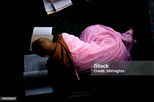 Kloster In Sagaing Myanmar Stockfoto und mehr Bilder von Akademisches Lernen - Akademisches Lernen, Ansicht aus erhöhter Perspektive, Asiatische Kultur