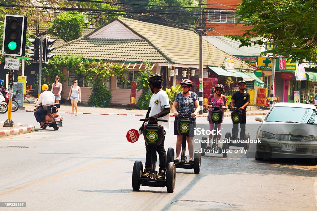 Il tour Segway a Chiang Mai - Foto stock royalty-free di Adulto