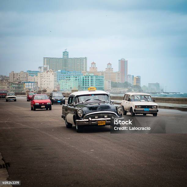 La Habana Foto de stock y más banco de imágenes de Ciudades capitales - Ciudades capitales, Coche de coleccionista, Conducir