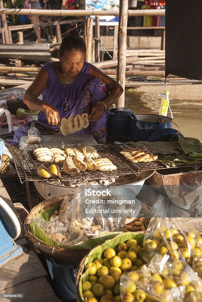 Ayothaya Плавучий рынок в Таиланде - Стоковые фото Азиатского и индийского происхождения роялти-фри