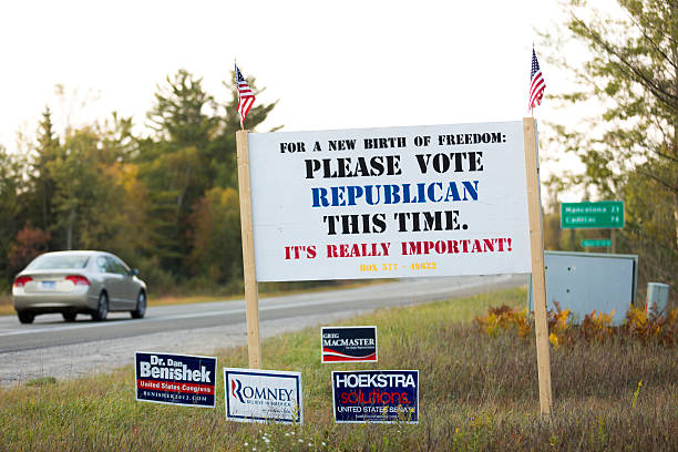 si prega di votare repubblicano questo momento - mitt romney immagine foto e immagini stock