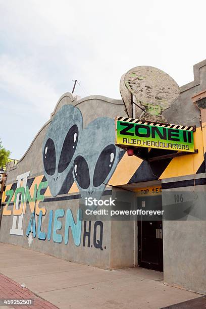 Zone 2 Alien Hqroswell New Mexico Stockfoto und mehr Bilder von Absturzort - Absturzort, Amerikanisches Kleinstadtleben, Außenaufnahme von Gebäuden