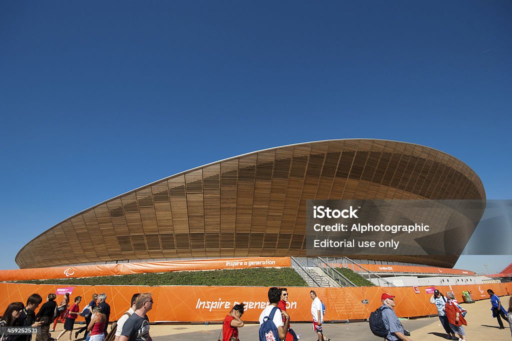 London Velodrome (Velódromo de la arquitectura moderna Juegos Olímpicos - Foto de stock de 2012 libre de derechos