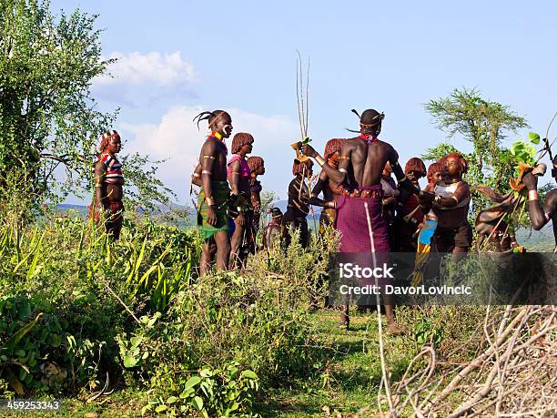 Foto de Dança De Leite e mais fotos de stock de Adulto - Adulto, Afro-americano, Azul