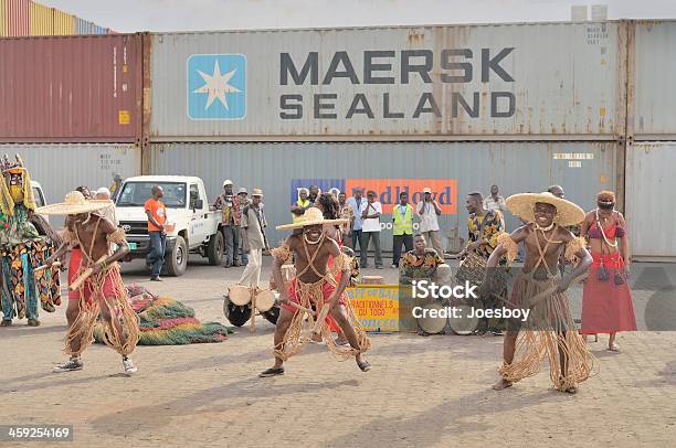 Togo Lwy Club Balet Troupe - zdjęcia stockowe i więcej obrazów Togo - Togo, Lomé, Muzyk