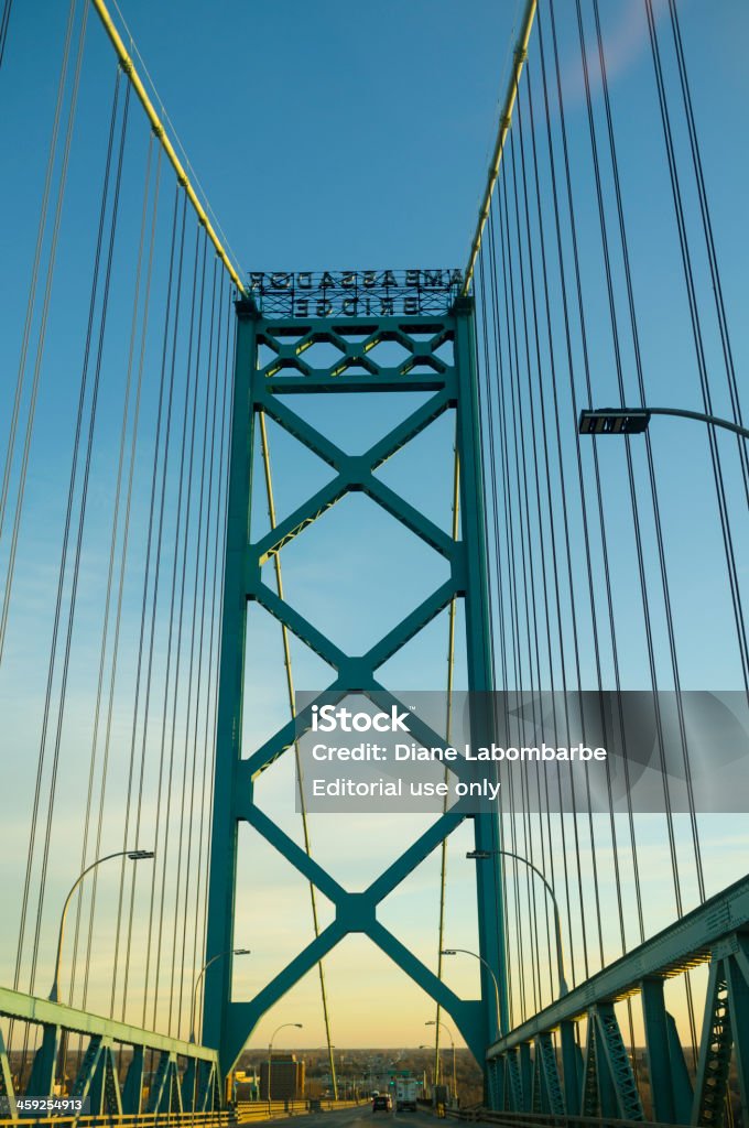 Ambasador most pomiędzy Kanady i Stanów Zjednoczonych, o zachodzie słońca - Zbiór zdjęć royalty-free (Most Ambassador)