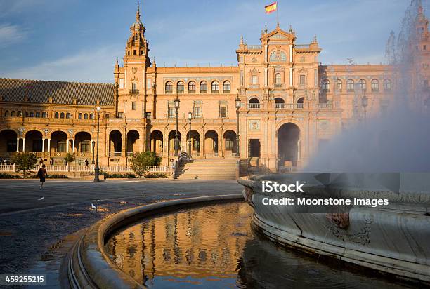 Plaza De España В Севилье Испания — стоковые фотографии и другие картинки Андалусия - Андалусия, Архитектура, Архитектурный элемент