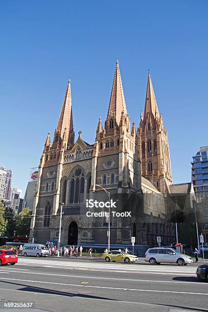 Photo libre de droit de Cathédrale Saintpaul À Melbourne banque d'images et plus d'images libres de droit de Australie - Australie, Cathédrale, Devant