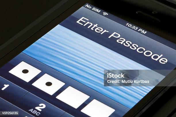 Passcode Schermo Su Apple Iphone 5 - Fotografie stock e altre immagini di Accesso al sistema - Accesso al sistema, Affari, Apple Computers