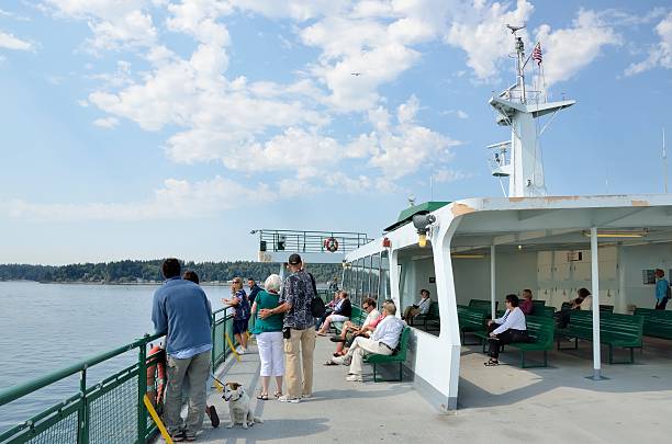 seattle-winslow transbordador, de seattle, washington - seattle ferry puget sound sound fotografías e imágenes de stock