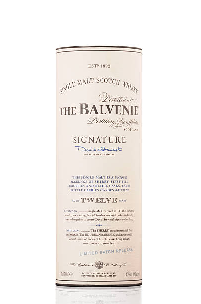 balvenie signature a - the balvenie whisky - fotografias e filmes do acervo