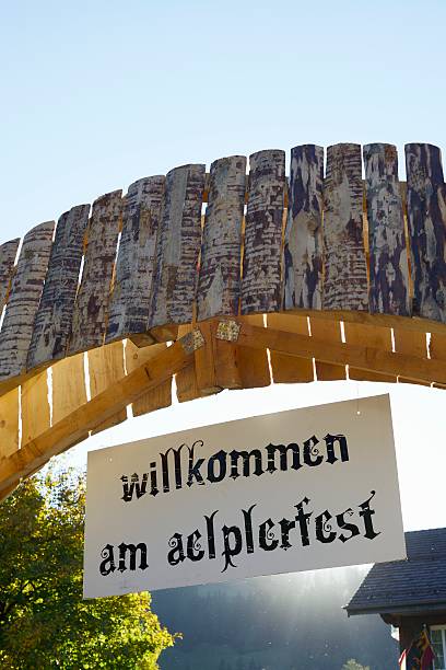 aelplerfest alpine festival en im simmental lenk - lenk im simmental fotografías e imágenes de stock