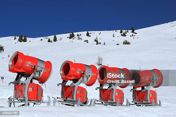 Snow Waffe In Der Hochzeiger Ski Resort Stockfoto und mehr Bilder von Alpen - Alpen, Berggipfel, Bundesland Tirol