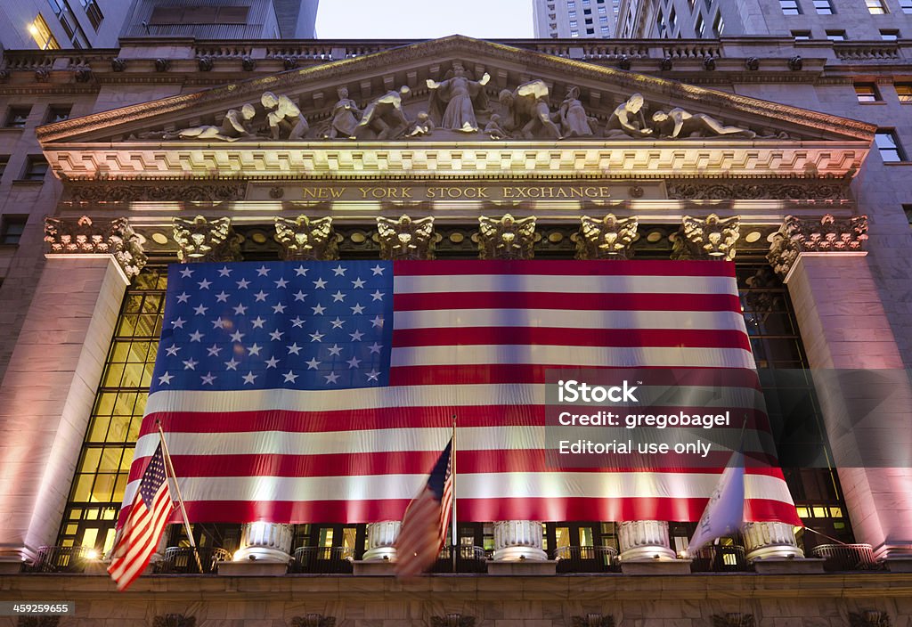 Bolsa de Nova York em Manhattan - Foto de stock de Bolsa de Valores de Nova York royalty-free