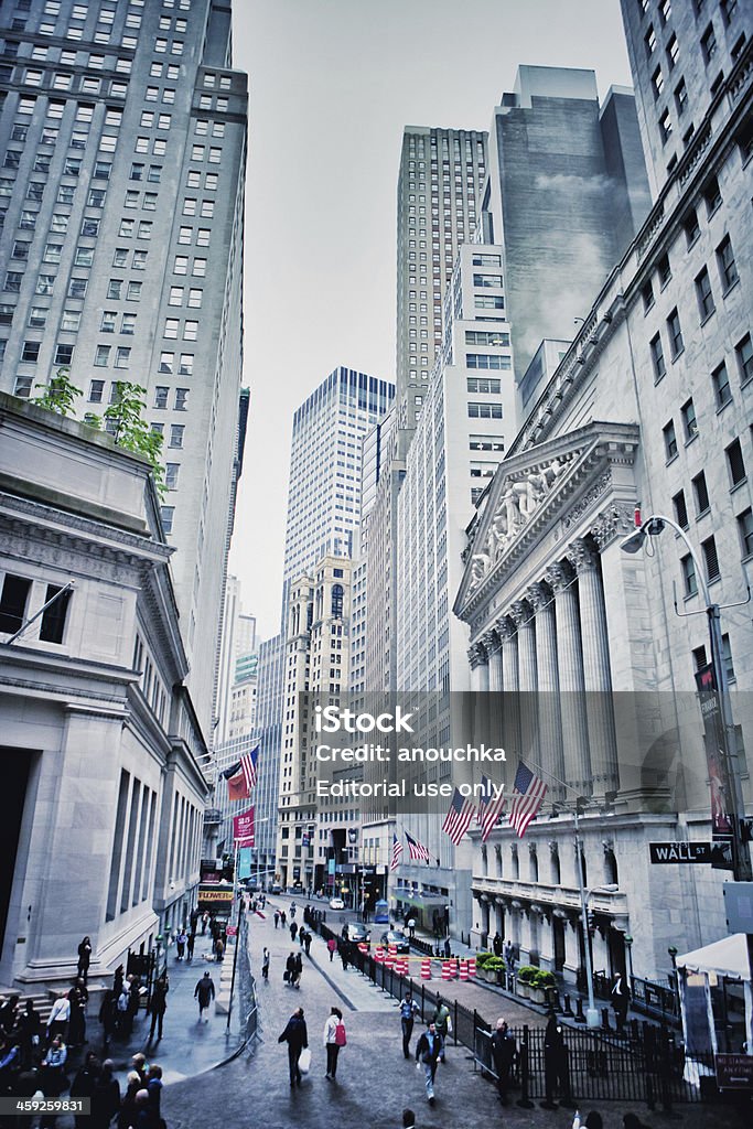 Wall Street i New York Stock Exchange. - Zbiór zdjęć royalty-free (Amerykańska flaga)