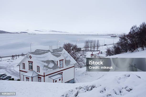Akureyri Islandia Asamblea Arquitectura Edificio En Invierno Foto de stock y más banco de imágenes de Aeropuerto