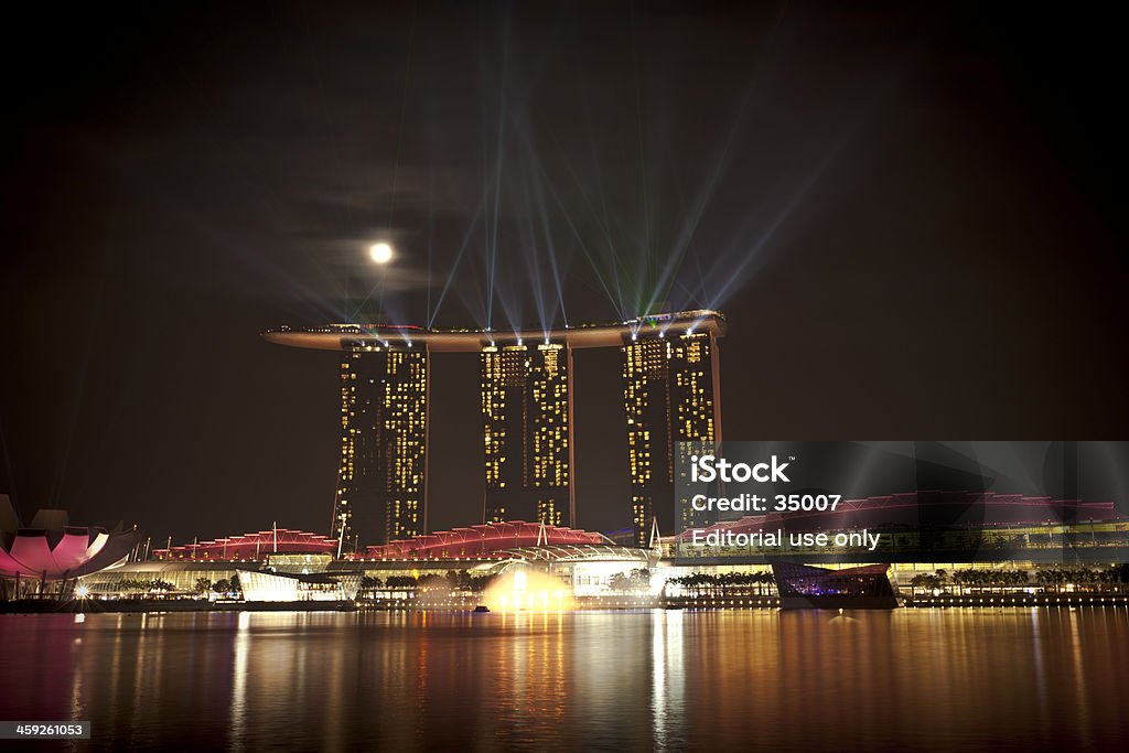 singapore marina bay sands и световое шоу - Стоковые фото Отель Марина Бей Сандс роялти-фри