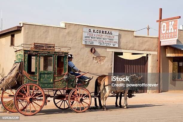 O K Recinto Per Bestiame In Tombstone Arizona - Fotografie stock e altre immagini di Tombstone - Tombstone, Arizona, Cavallo - Equino