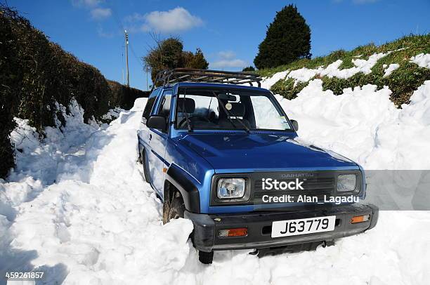 Abbandonato 4 X 4 Jersey - Fotografie stock e altre immagini di 4x4 - 4x4, Ambientazione esterna, Assenza