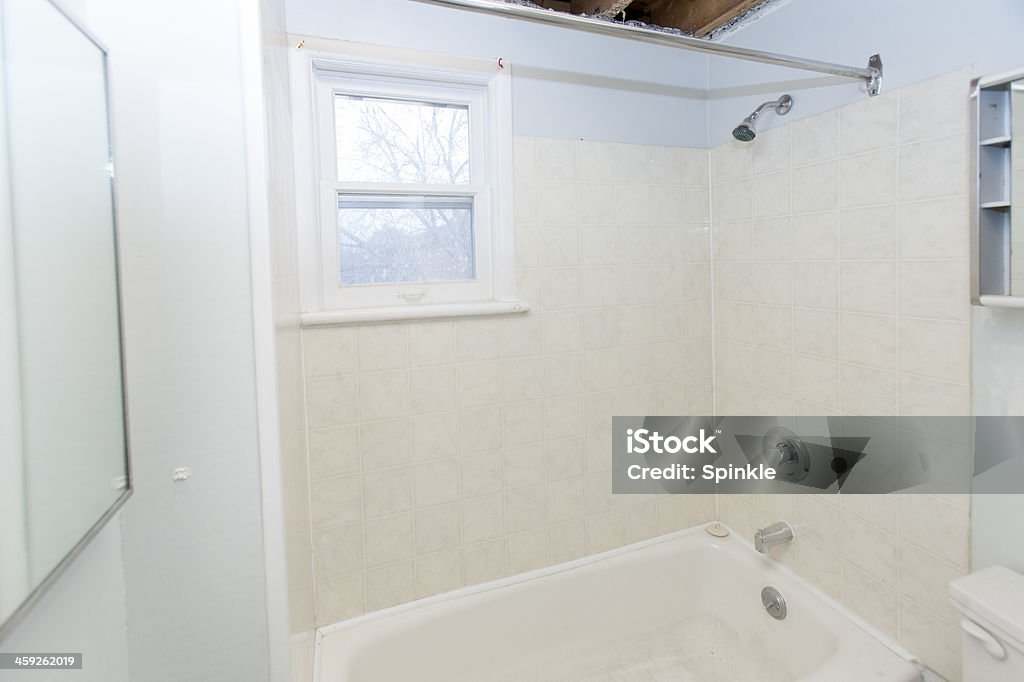 Renovação do banheiro - Foto de stock de Apartamento royalty-free