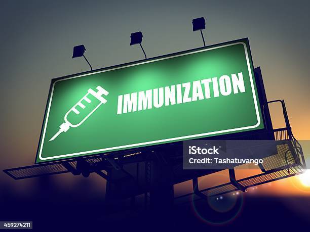 Imunizaçãopainel Publicitário No Nascer Do Sol - Fotografias de stock e mais imagens de Ciência - Ciência, Cuidados de Saúde e Medicina, Doença
