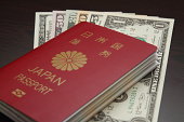 passport-und-us-dollar.jpg?b=1&s=170x170&k=20&c=z0tzkrFTGwYRigS87DVQxqG-sRfC81pY7I7rc-xyVTA=