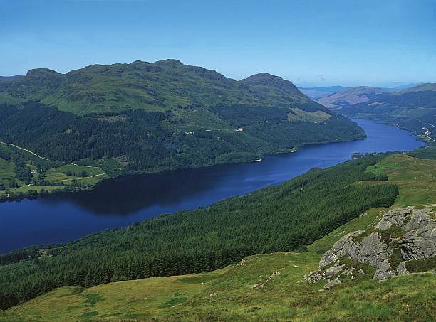 lago eck perto dunoon argyll escócia - loch lomond loch ben lomond scotland imagens e fotografias de stock