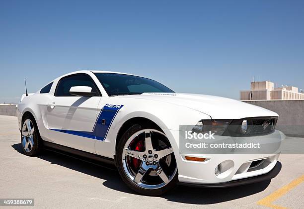 Foto de Roush Ford Mustang 2010 e mais fotos de stock de Ford Mustang - Ford Mustang, Pneu, Alta Sociedade