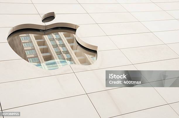 Chicago Apple Store Stock Photo - Download Image Now - Apple Store, Big Tech, Business