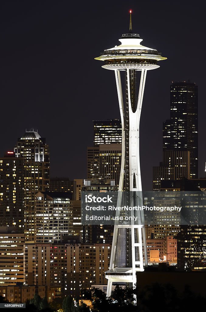 Seattle Skyline bei Nacht - Lizenzfrei Außenaufnahme von Gebäuden Stock-Foto
