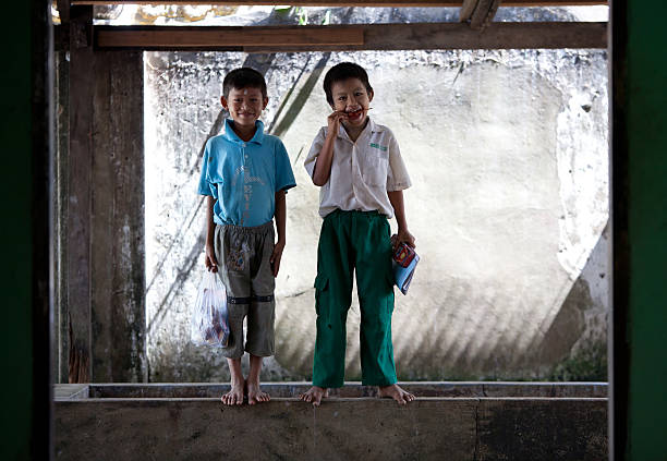 kalaywa tawya konwent, myanmar - kalaywa tawya monastery zdjęcia i obrazy z banku zdjęć