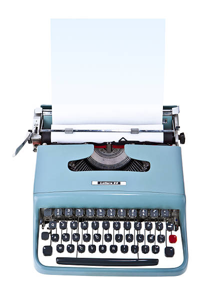 olivetti lettera 22 macchina da scrivere - typewriter typewriter keyboard antique retro revival foto e immagini stock