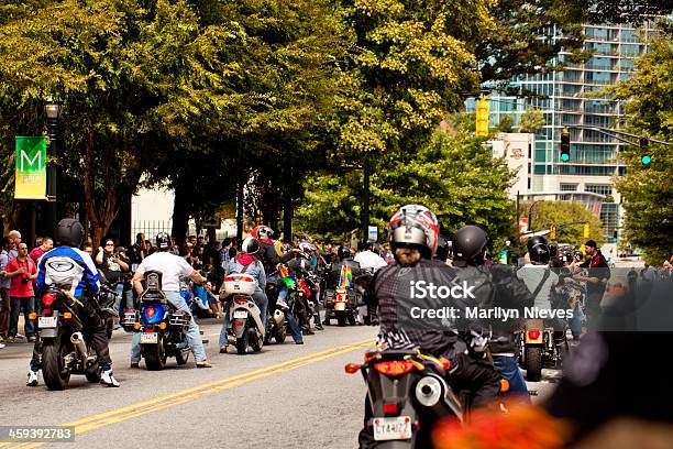 Motocicletas No Desfile De Atlanta - Fotografias de stock e mais imagens de Geórgia - Sul dos Estados Unidos - Geórgia - Sul dos Estados Unidos, Motorizada, Abraçar